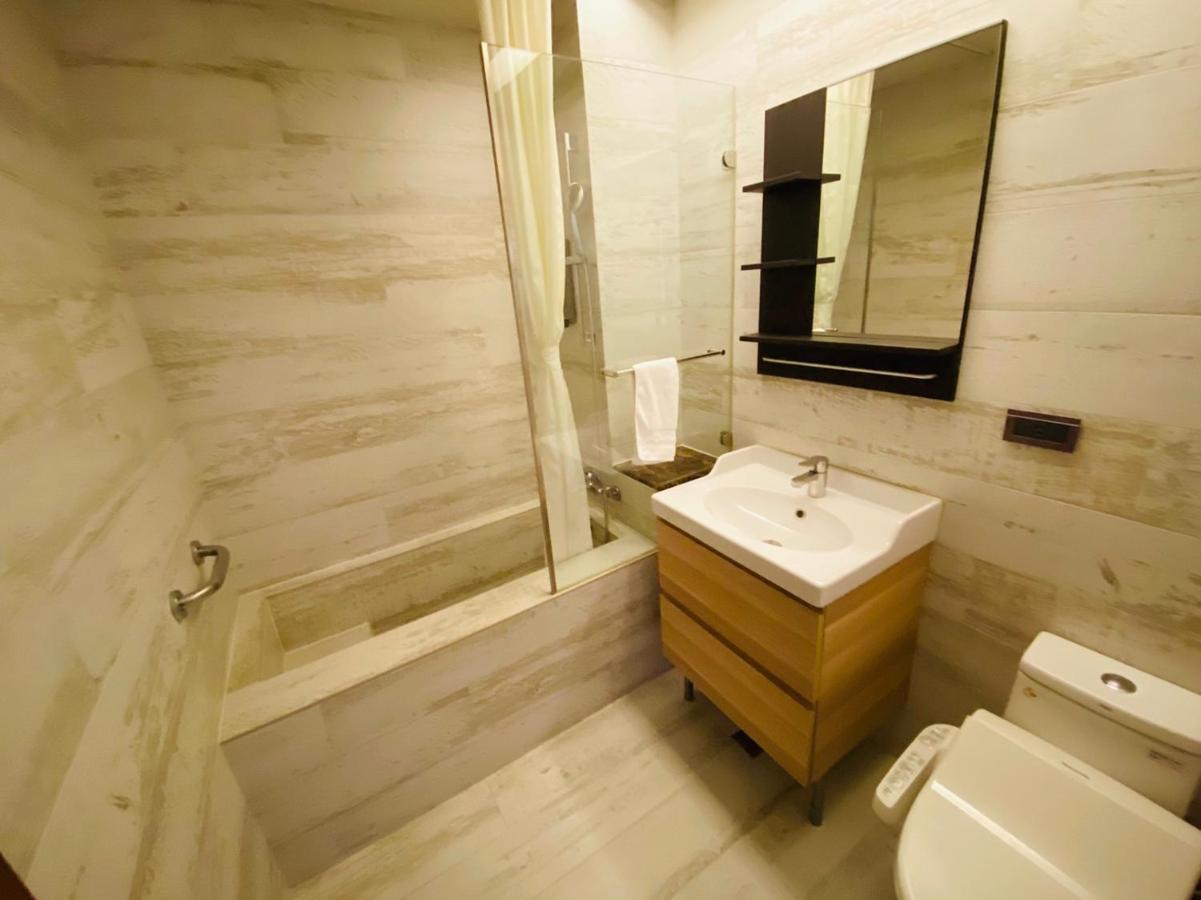 Dlinn Hotel Тайчжун Экстерьер фото