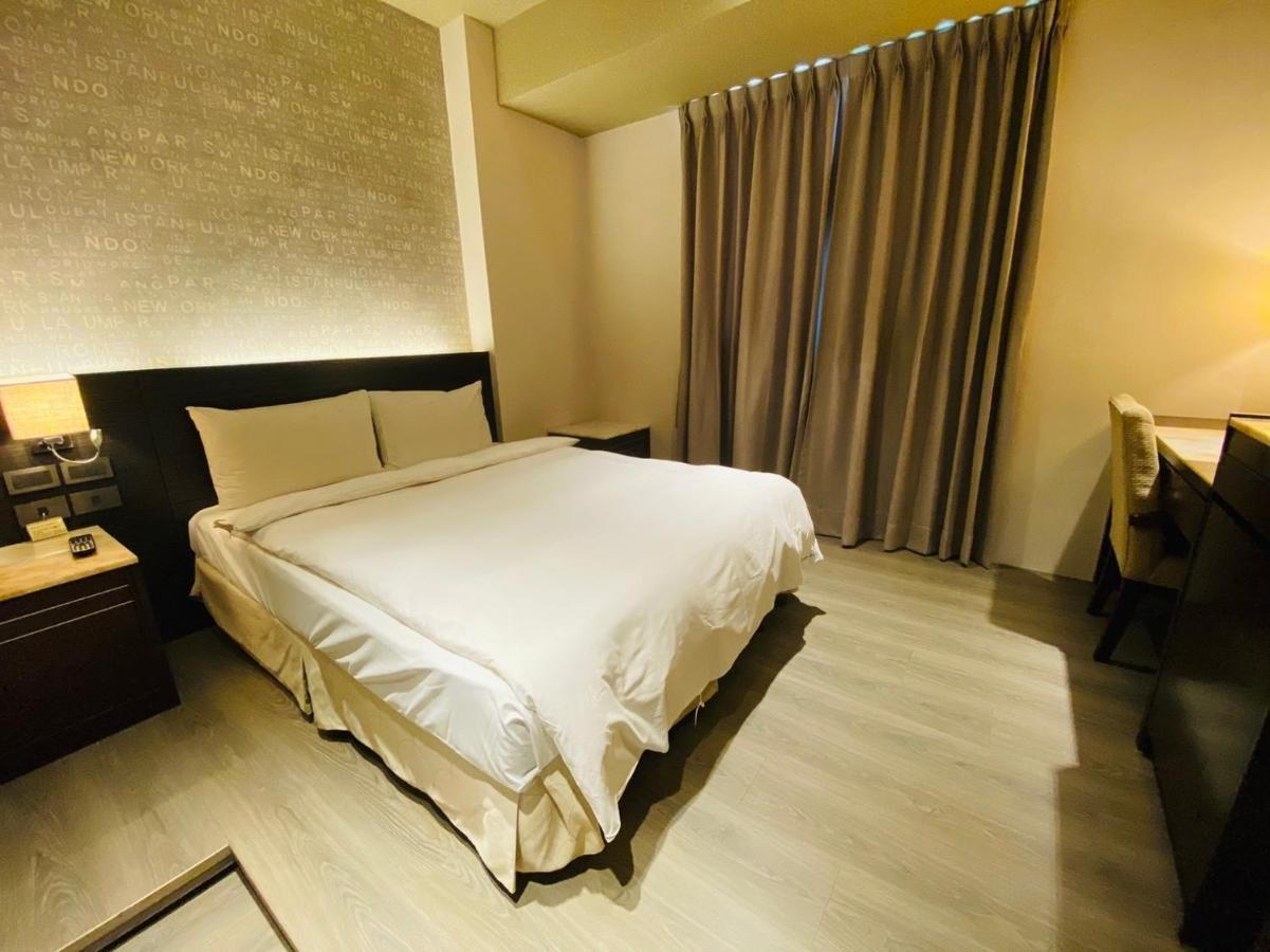 Dlinn Hotel Тайчжун Экстерьер фото