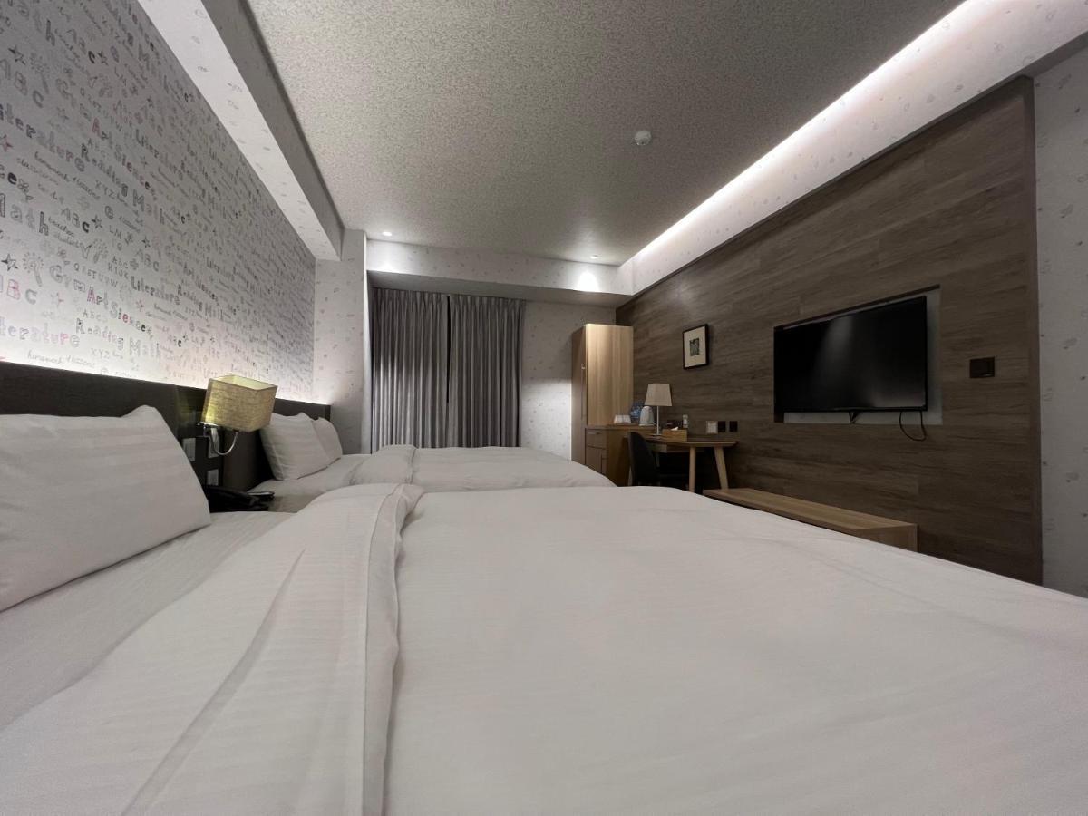 Dlinn Hotel Тайчжун Экстерьер фото