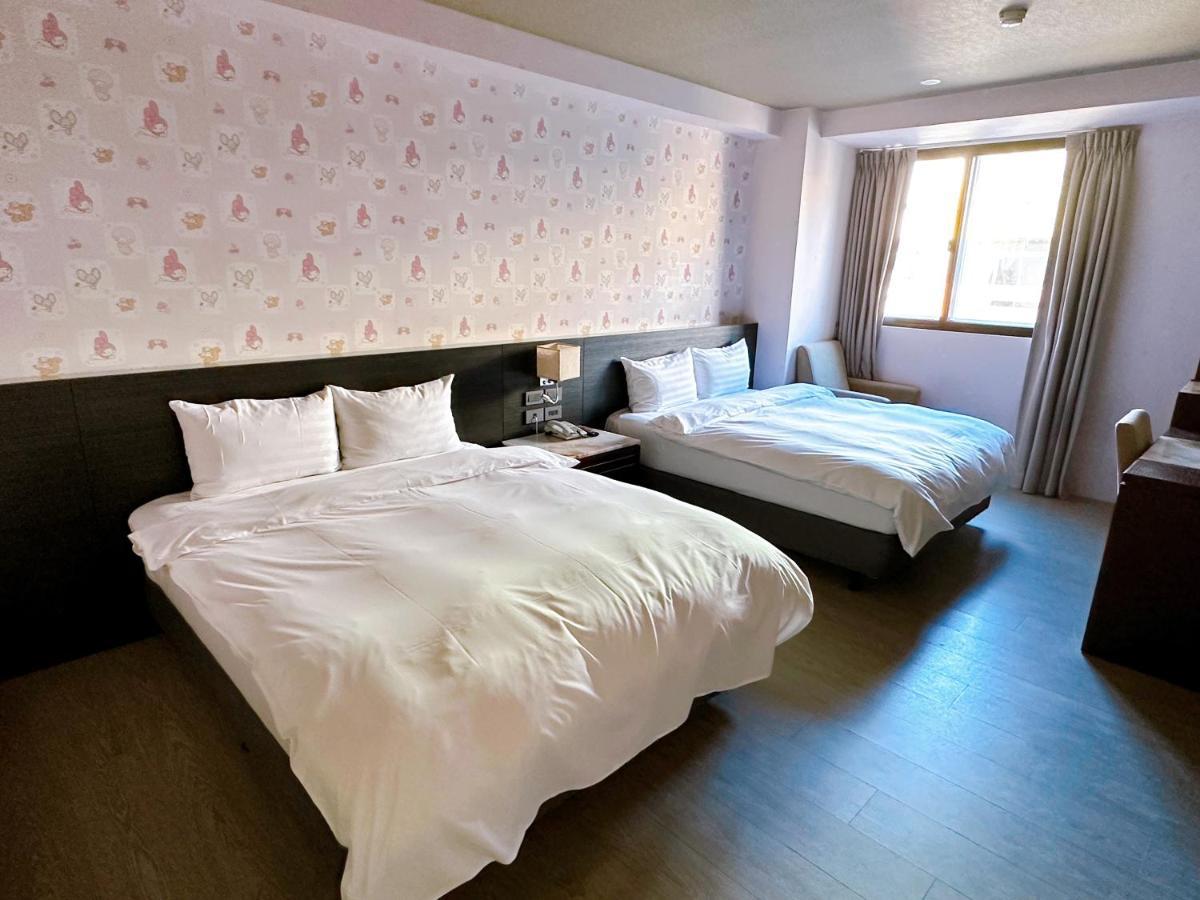 Dlinn Hotel Тайчжун Экстерьер фото