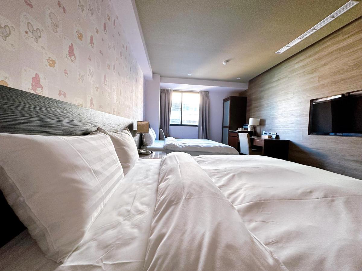 Dlinn Hotel Тайчжун Экстерьер фото