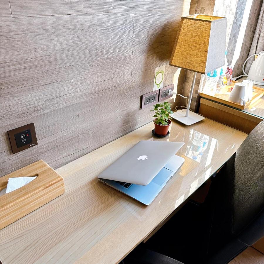 Dlinn Hotel Тайчжун Экстерьер фото